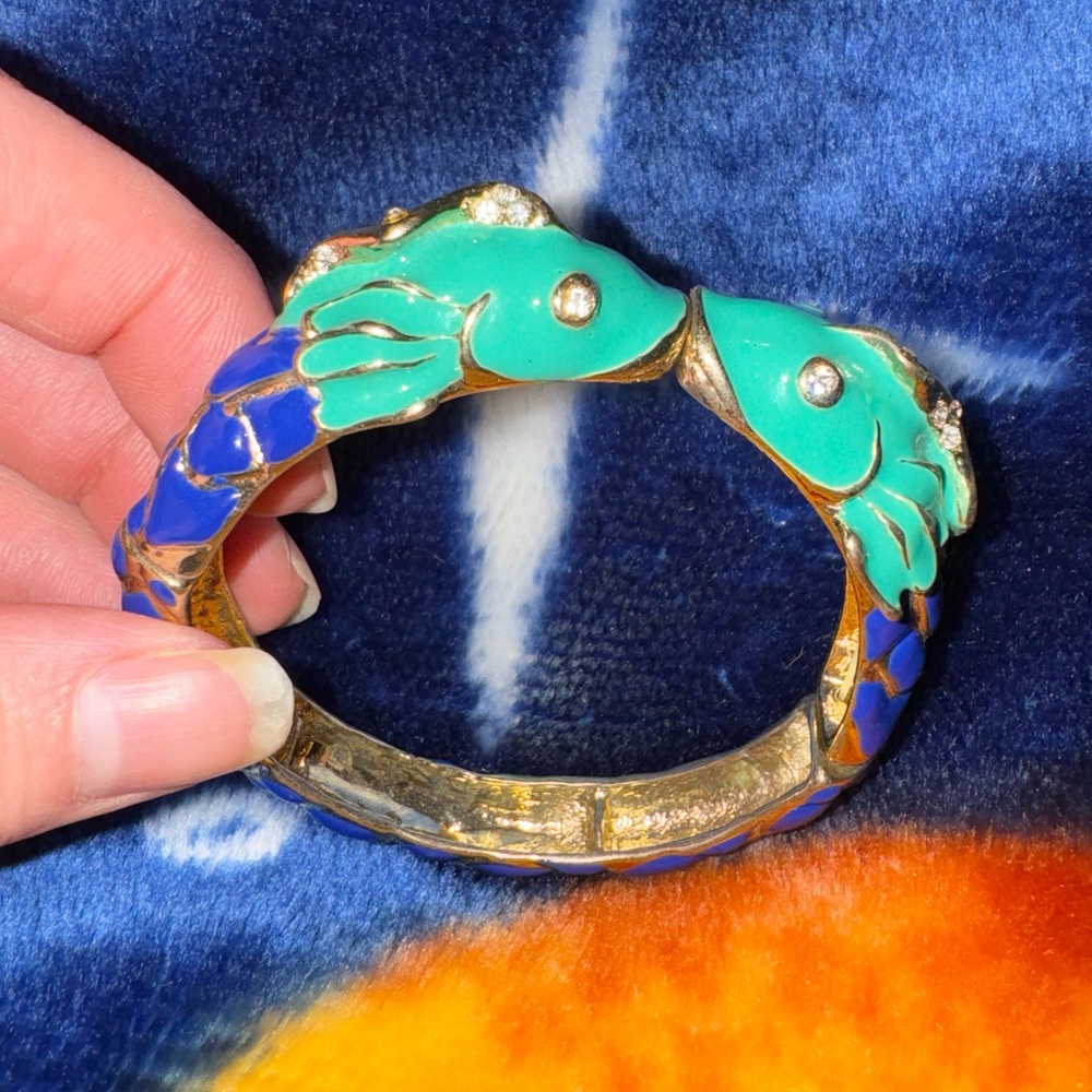 Vintage 80s Gold and Blue Fish Design Bracelet